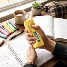 Bóng giảm căng thẳng hình bơ dễ thương, đàn hồi chậm, mới năm 2026, đồ chơi bóp mềm hình bơ chân thực, đồ chơi giảm căng thẳng hình que bơ mềm mại được nâng cấp, đồ chơi giảm áp lực có tác dụng dưỡng ẩm và đàn hồi chậm. - Nhiều màu - Xem 7