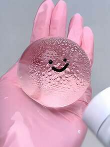 这款手工水晶球Taba软玩具是一款透明软橡胶球，球体表面印有可爱的笑脸图案。它触感粘稠光滑，是一款具有感官刺激的玩具，能够有效缓解身体疲劳。是理想的减压玩具，适合儿童和成人。可作为课堂奖励、办公礼品、生日礼物或节日礼物。（随机包装） - 彩色 - 查看 5