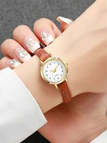 1 chiếc đồng hồ nữ chạy bằng pin, vỏ mạ vàng kết hợp với dây đeo da màu nâu ấm áp, thiết kế tối giản với mặt số rõ ràng, nhỏ nhắn và thanh lịch. - màu nâu - Xem 2