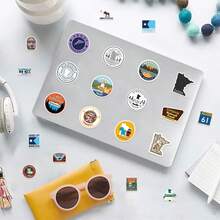 61张明尼苏达州主题贴纸，可用于剪贴簿、日记本、笔记本电脑、保险杠、滑板、水瓶、收藏品、笔筒、笔记本、电脑、手机等，为您的生活增添许多乐趣，是送给成年人的完美礼物。 - 查看 8