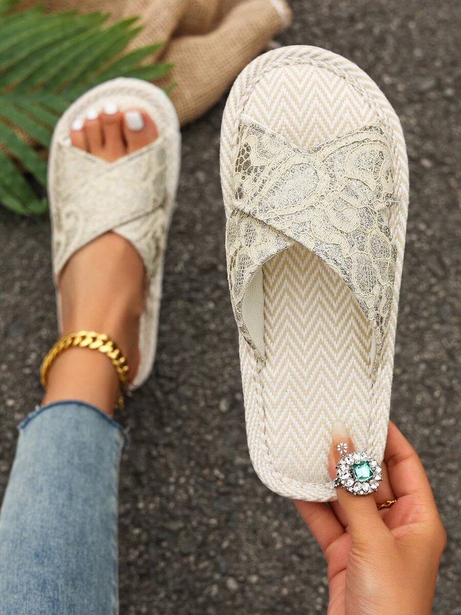 2026 Sandalias planas de dedo abierto casuales con tiras cruzadas, adecuadas para todas las estaciones - Dorado - Ver 1