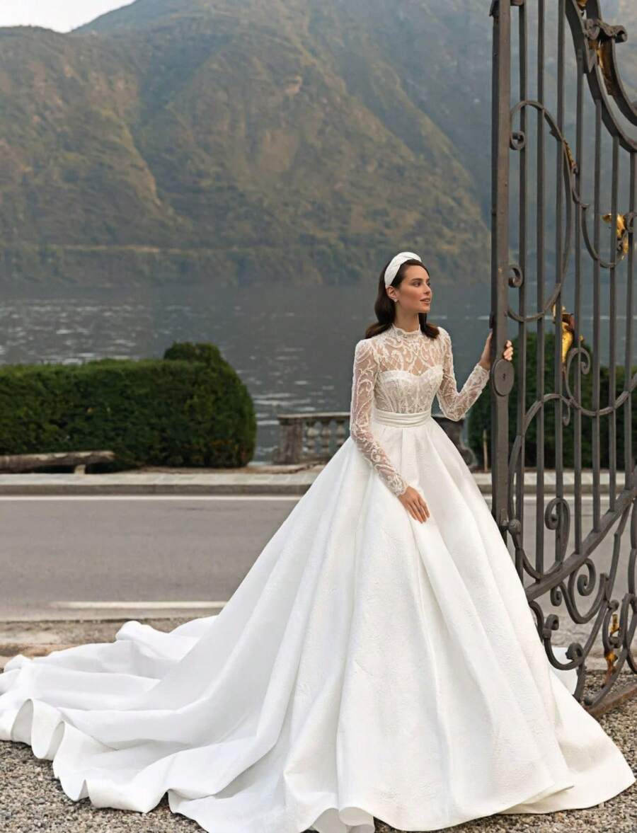 Elegant High-Neck Long Sleeve Wedding Gown In Timeless White Featuring Chic Lace Panels And Graceful A-Line Floor-Length Silhouette – Sophisticated Bridal Dress With Flowing Skirt And Refined Charm, Perfect For Weddings, Christmas Galas, Halloween Balls, Holiday Celebrations, Prom Nights, Birthday Events, And Special Occasions. Suitable As A Bridal Dress, Evening Gown, Formal Party Attire, Vacation Outfit, Dinner Ensemble, Graduation Dance Dress, Cocktail Party Dress, Bridesmaid Gown, Wedding Guest Attire, Anniversary Gown, Engagement Party Dress, New Year's Eve Gala Dress, And Festive Gathering Ensemble. Designed With A Flattering High Neckline And Delicate Lace Details For A Dreamy, Feminine Look That Captures Timeless Elegance. - 白色 - 查看 1