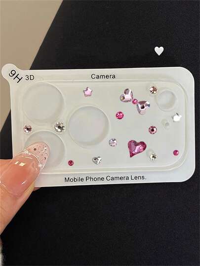 غطاء حماية عدسة كاميرا فاخر مرصع بالراين ستون بشكل وردة حمراء، قلب الحب، فيونكة وكوكب وردي شفاف متوافق مع هاتف آيفون 17 برو ماكس و 17 برو، موضة فتيات وسيدات Y2K، زخرفة لامعة بتغطية كاملة وعالية الوضوح