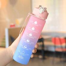 1 bình nước thể thao ngoài trời bằng nhựa dung tích lớn, màu ombre, bề mặt mờ, có quai đeo, vạch chia thời gian và ống hút tiện dụng, bình nước unisex. - Nhiều màu - Xem 9