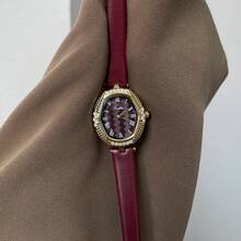 1 chiếc đồng hồ nữ CILOA dây da màu đỏ tía, thiết kế đính đá retro, mặt số La Mã kẻ ô vuông, phù hợp để đeo hàng ngày, đi làm và hẹn hò. - Màu Đỏ Sâu - Xem 5