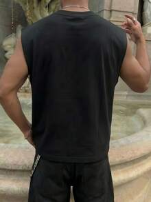 男士宽松无袖背心，印有“山谷之梦”和埃菲尔铁塔图案，Y2K梦幻风格，艺术街头时尚，面料柔软透气，适合夏季穿着。 - 黑色 - 查看 4
