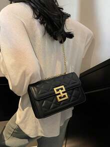 Bolso cuadrado pequeño de diseño de nicho con hebilla de metal, bolso de mensajero de cadena de hombro versátil y de lujo ligero, bolso de hombro clásico y versátil personalizado, y bolso de hombro de moda para ir al trabajo y citas. - Negro - Ver 4