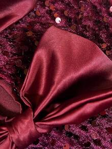 Vestido Longo Ajustado Ombro à Mostra Elegante e Sexy com Fenda, Laço, Veludo e Decoração com Lantejoulas, Cor Vermelha, Adequado para Casamento, Festa, Eventos de Coquetel - Vermelho - Visão 4