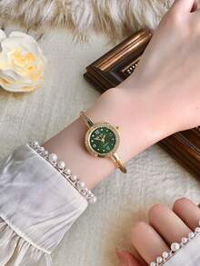 Reloj de cuarzo de mujer con estilo de pulsera, exquisito y de moda, adecuado para combinar con el atuendo diario, regalo ideal para cumpleaños, graduación o fiestas - Dorado - Ver 8