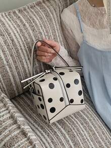 1个女士PU手提包，时尚波点印花方形盒包，单肩斜挎两用，适合通勤、购物、送礼 - 米色 - 查看 5