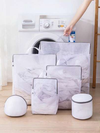 1 túi giặt lưới có móc treo (Nhỏ/Trung bình/Lớn/Cực lớn) - Túi giặt có khóa kéo bền chắc dành cho đồ mỏng manh, giày dép và quần áo cồng kềnh - Thiết kế gấp gọn tiết kiệm không gian