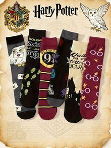 Warner Bros 6双随机华纳兄弟魔法学校系列袜子，男女通用，包含海德薇/九又四分之三站台/霍格沃茨经典元素，哈利波特粉丝收藏套装 - 彩色 - 查看 6
