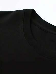 Camiseta cómoda para hombre "LA VIDA ES CORTA". ¡VÍTENLO! Camiseta Gráfica Atrevida - Negra con Diseño de Tiempo en Blanco y Rojo, Camiseta de Manga Corta con Cuello Redondo Transpirable, Corte Regular, Ropa Casual Urbana, Comodidad para Todas las Temporadas, Camiseta Lavable a Máquina para Confianza y Estilo Diario, Ropa de Ocio, Ropa Moderna, Diseño Minimalista, Life I Short Live It, Camiseta Gráfica para Hombre, Camiseta Gráfica para Hombre, Camiseta Gráfica para Hombre, Camiseta Gráfica Vintage, Camiseta para Hombre, Camiseta Vintage para Hombre, Camiseta Oversize para Hombre, Camiseta de Diseñador Transpirable-Suave-Ligera-CómodaSuave - Negro - Ver 5