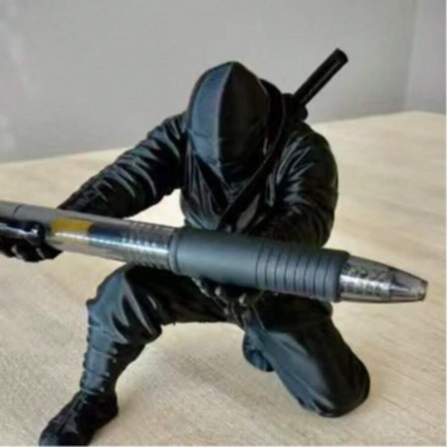 Pen Holder, Personalized Creative Desktop Organizer Decor, Cartoon Black Samurai