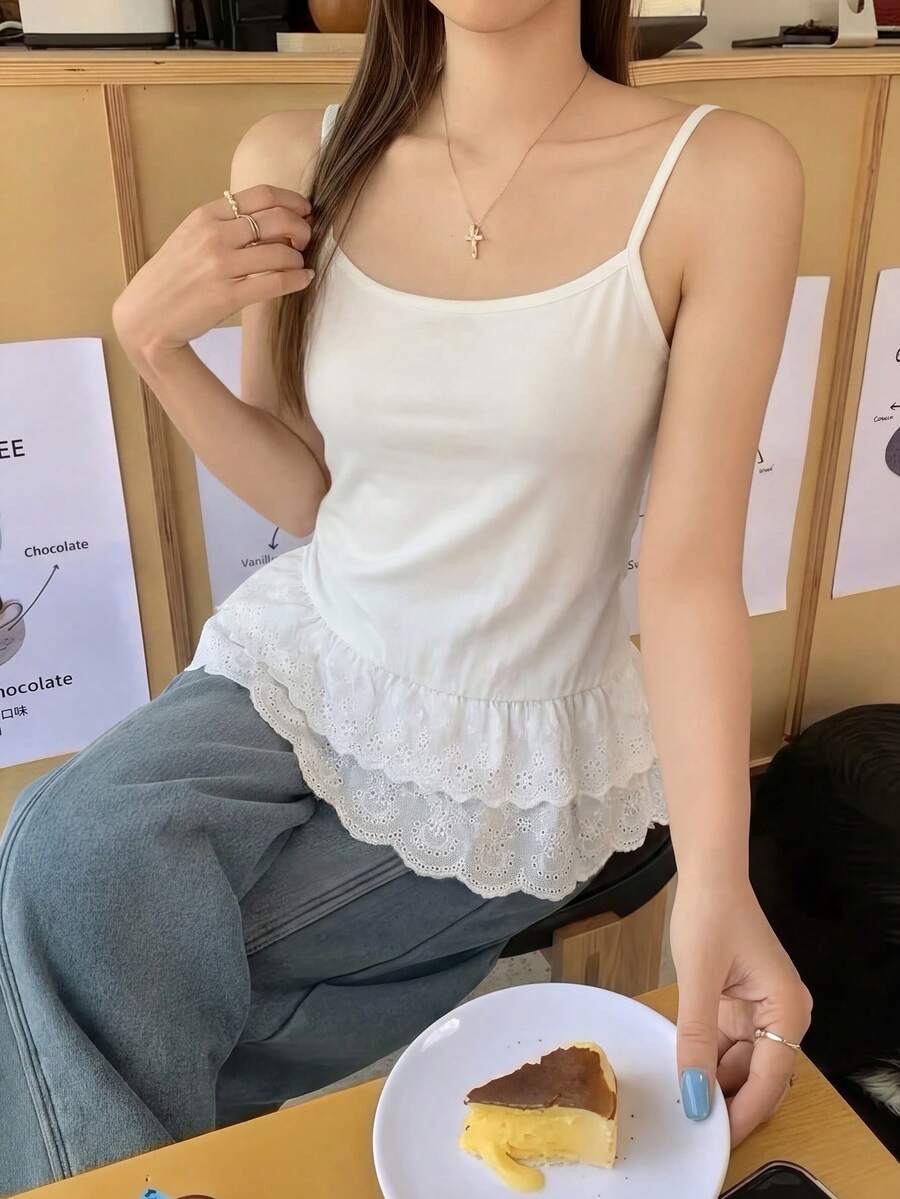 U领蕾丝边吊带背心，性感简约法式风格中长款吊带背心，适合夏季休闲穿着 - 白色 - 查看 1