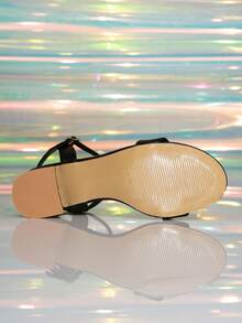 Sandales à talons épais noires pour femmes, nouvelles sandales à bride cheville élégantes et sexy pour le travail, à la mode été 2026. Chaussures printemps été - Noir - Voir 7