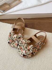 2026 Nuevas sandalias para niñas, zapatos de estilo princesa romana para niños, con diseño, suela blanda para playa para niños mayores, verano - Amarillo - Ver 3