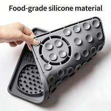 1pc Pet Slow Feeder Bowl, Silicone Material, New Pet Dog Lick Mat Slow Feeder Placemat, Easy To Clean With Bottom Suction Cup, Suitable For Fast-Eating Pets, Anti-Bloat Puppy Feeding Bowl - View 3
