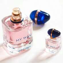 Armani 1 件阿玛尼 Yes Flowers 淡香精，50 毫升/1.69 液量盎司 - 50ml/1.69fl oz - 查看 5