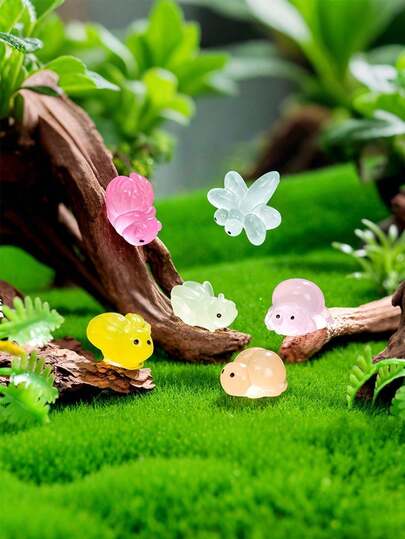 16PCS Glow-In-The-Dark Mini Resin Cow Figurines, Luminous Tiny Animal Ornaments For Fairy Garden, Micro Landscape, Aquarium, Potted Plants, Home & Outdoor Decor, Perfect Party Favors & Birthday Gifts, Random Color