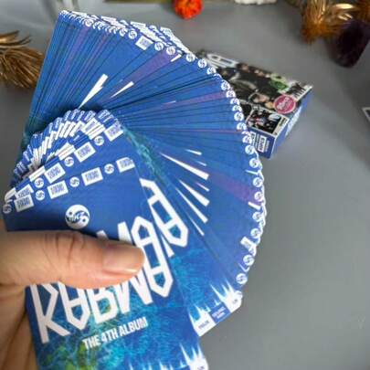 55张小卡片 + 40张贴纸 K A R M A K-Pop 2025 世界巡回演唱会 LO MO 照片卡套装，高清迷你偶像卡片，来自 DOMINATE 和 CELEBRATE 时期，了解 Chang Bin I.N 粉丝应援收藏品，日记剪贴簿装饰，限量巡演周边礼品，S T A Y