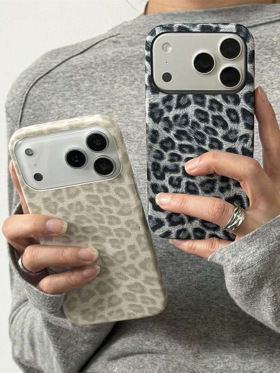 Cheetah,Leopard Print Luxury Leopard Print Glitter Half Protection Faux Leather Phone Cover Compatible With IPhone 17 Pro Max 17Pro 17 16 15 14 Pro Max 13 Fashion Creative Back Cover - Apricot Color - View 1