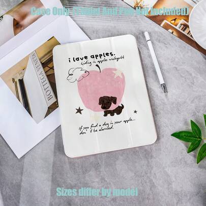 Ốp lưng xoay 360° có khe cắm bút chì. Họa tiết quả táo hồng và chó Dachshund vẽ tay dễ thương với dòng chữ ngộ nghĩnh, thiết kế tươi mới. Tính năng của ốp bảo vệ máy tính bảng: Xoay 360°, Chế độ ngủ/thức thông minh, Bảo vệ toàn diện, Viền thân thiện với da, Chân đế đa góc, Mặt lưng acrylic trong suốt, Khe cắm bút chì tích hợp, Các đường cắt chính xác, Nhẹ và dễ mang theo. Tương thích với các dòng iPad: Mini6/7 | 2017-2021/10/11 | Air1/2/3/4/5/6/7 | Pro 10.5/11/12.9/13 Inch tất cả các phiên bản.
