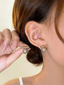 时尚小巧的一体式珍珠耳钉，925纯银针，18K镀金，简约优雅百搭耳环 - 灰色 - 查看 7