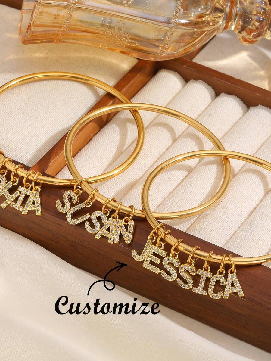 1 chiếc vòng tay bằng thép không gỉ mạ vàng, khắc 26 chữ cái từ A-Z, kèm hộp quà trang sức sang trọng dành cho nữ, bạn gái, mẹ, nhân dịp Ngày của Mẹ, đám cưới, quà tặng cá nhân hóa. - Vàng - Xem 1