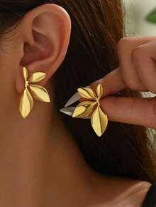 RAYQUEEN 1 Pair Stainless Steel Fashionable Gold Leaf Stud Earrings, Suitable For Daily Wear - Stud Earrings - View 2