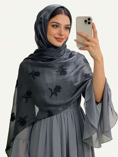 Rose & Tulpe bestickte Schal, Satin-Finish Muslimischer Hidschab, vielseitiger Abaya-Accessoire, glänzender, leichter, atmungsaktiver muslimischer Kopftuch, ideal für Fotos, limitierte Auflage einfarbiger Quastenschal, luxuriöser Satin-Muslimischer Hidschab, unverzichtbar für Versammlungen und Dates, Strand, Urlaub