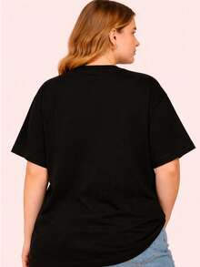 Black Plus Size T-Shirt With Capybara Print, Round Neck And Short Sleeves - Black - View 3