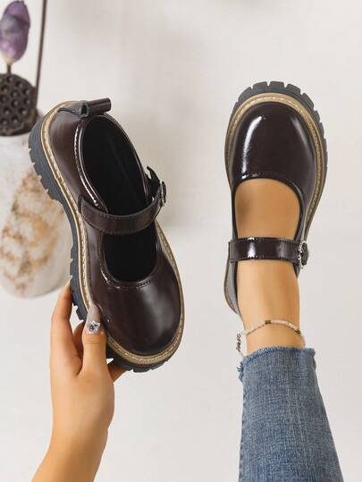 2025新款女士百搭圆头休闲心形搭扣乐福鞋，镜面材质，低帮，粗跟，复古优雅英伦风软底舒适中跟牛津鞋，黑色亮面，日常穿着