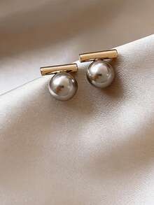 时尚小巧的一体式珍珠耳钉，925纯银针，18K镀金，简约优雅百搭耳环 - 灰色 - 查看 4