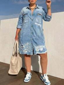 GLOURI Women's Blue Distressed Shirt Dress - Flap Pocket & Frayed Raw Hem Detail | Casual Edgy Fit For Weekend Dates, Beach Vacation Cover-Ups, Casual Hangouts & Summer Day Outings (Bold Distressed Design) For Effortlessly Cool Stylish Looks - Màu xanh lam - Xem 3