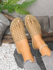Sandal Pantai Wanita Model Eropa dan Amerika Terbaru dengan Tali Belakang dan Bagian Dalam yang Nyaman, Sandal Kasual. - Sampanye - View 13
