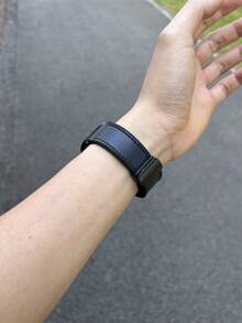 1件中性真皮與矽膠磁吸錶帶，適用於 ，適合 42mm、38mm、40mm、41mm、44mm、45mm、46mm、49mm 尺寸，時尚智慧手錶替換錶帶，相容於 Series Ultra2/1、SE2、SE 11、10、9、8、7、6、5、4、3、2、1 及其他機型，可作為學生返校禮物 - 深邃藍 - 查看 5