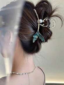 1pc Women's Blue Metallic Mermaid Shark Claw Hair Clip, Faux Pearl Elegant Princess Updo Hair Accessory - Sky Blue - View 4