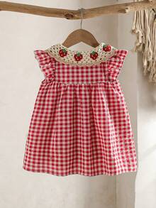 女婴红色格子草莓钩针领公主裙，可爱夏季外套 - 紅色 - 查看 2