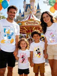 Disney 1PC  Authorized Cartoon Short Sleeved T-Shirt, , , , Daisy Family Printed T-Shirt, Cartoon Printed Design, Very Suitable For Family Travel And Vacation. This Is A New 2026 Short Sleeved T-Shirt, An Ideal Choice For Mother's Day, Suitable For Both Men And Women. Made Of High-Quality Pure Cotton, Comfortable And Breathable All Year Round. Exquisite Design, Is The Preferred Gift - 男人 - 查看 1