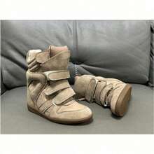 IS-Invisible Height High-Top Women's Shoes (2026 New Arrival)   Vibrant Color Blocking, Flat Casual,  Closure Design    Sneakers, Suede High-Top Women's Invisible Wedge  Shoes   Retro Sporty Silhouette With French Lazy Charm   Ideal For Casual Campus Parties And Versatile Multi-Scene Sporty Footwear - 卡其色 - 查看 2