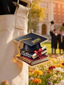 1 buah Ornamen Akrilik Topi Wisuda dengan Teks Kustom, Ornamen Akrilik Topi Wisuda & Tumpukan Buku yang Dipersonalisasi, Dekorasi Wisuda dengan Nama & Tahun Universitas Kustom, Suvenir Musim Wisuda, Hadiah Wisuda Ideal untuk Lulusan 2026, Teman Wisuda, dan Keluarga, Perlengkapan Pesta Wisuda 2026, Gantungan Tas - MultiWarna - View 7