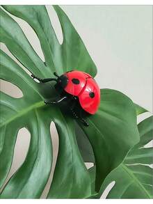 1pc Creative Wind-Up Crawling Ladybug/Bee/Jewel Beetle, No Battery Required, Suitable For Outdoor Decor, Realistic Insect Model Toy - Multicolor - View 9