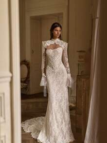 Strapless Beaded Lace Mermaid Wedding Dress With 3D Appliqué And Fitted Silhouette, Vintage Elegant Bridal Gown With Tulle Layers And Handcrafted Beading, Perfect For Indoor Ceremonies, Intimate Weddings, Holiday Celebrations, Christmas, Halloween, Birthday Parties, Prom Nights, Evening Receptions, Special Occasions, Featuring Feminine Contour, Soft Movement, Comfortable Fit, Timeless Elegance, Statement Dress For Brides Seeking Refined, Romantic, Elegant, And Dreamlike Look With Delicate Lace Detailing And Subtle Sparkle Finish - 白色 - 查看 1