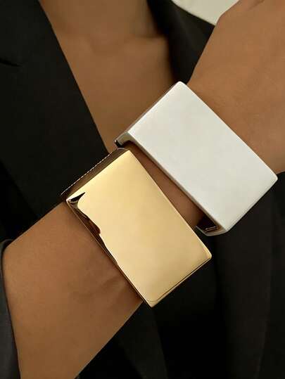 1pc Bohemian Geometric Square Smooth Alloy Spring Bracelet, Luxury Elegant Casual, Suitable For Party, Date, Street Shooting, Women's Festival Birthday Versatile Jewelry Gift