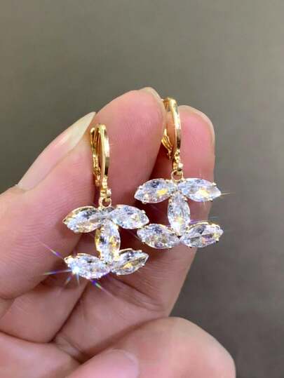 两对优雅简约奢华铜镶嵌立方氧化锆吊坠耳环套装，适合女士日常佩戴