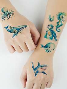 12张闪光临时纹身贴纸，海洋生物元素系列，146种鲨鱼、海豚、海马、海星、海龟、章鱼、水母、鱼类图案的假纹身贴纸，闪亮趣味卡通艺术纹身贴纸，适合作为生日、节日派对礼物 - 彩色 - 查看 9