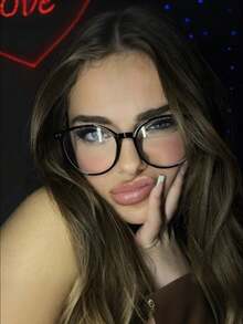 一副男女通用的透明圆形眼镜，适合办公、看电视、玩游戏、玩手机等多种场合。 - 黑色 - 查看 4