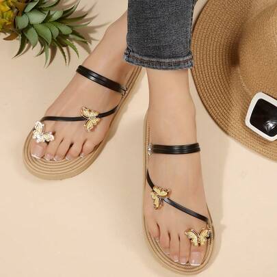 Dép xăng đan nữ đính đá hình bướm, đế dày, kiểu dáng dễ xỏ, tươi tắn và ngọt ngào cho mùa xuân/hè, phù hợp cho cả trong nhà và ngoài trời.