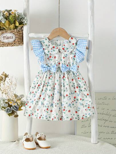 Đầm không tay dáng chữ A cho bé gái, họa tiết thỏ và dâu tây dễ thương, cổ Peter Pan, phối kẻ caro, viền bèo nhún và nơ trang trí, thích hợp cho mùa hè.